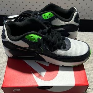 Nike Air Max 90 LTR SE 2